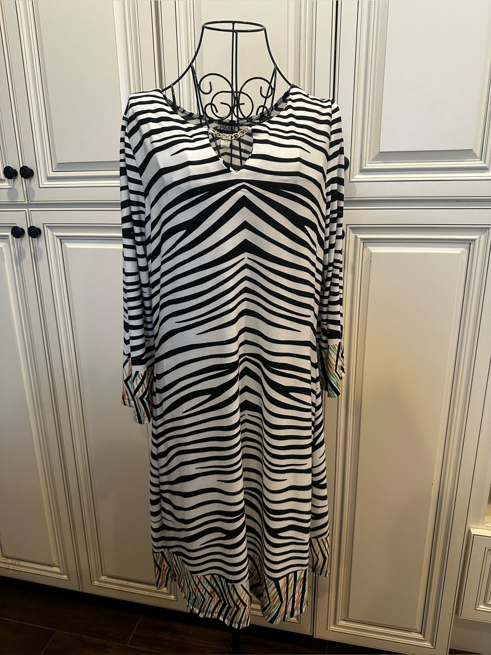 Black & White Striped V-Neck Long Sleeve Dress